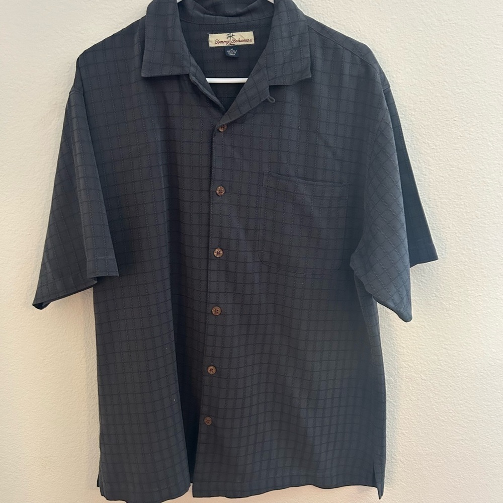 Tommy Bahama Medium 100% Silk Men's Button Down Shirt